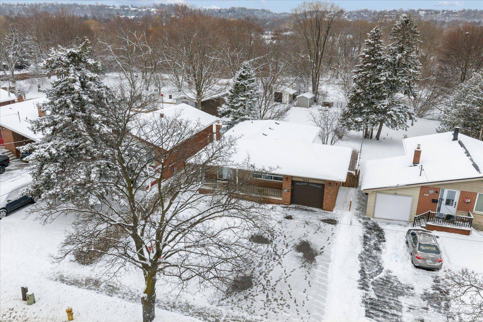 Oshawa, ON L1H 6V4,553 Harmony RD S