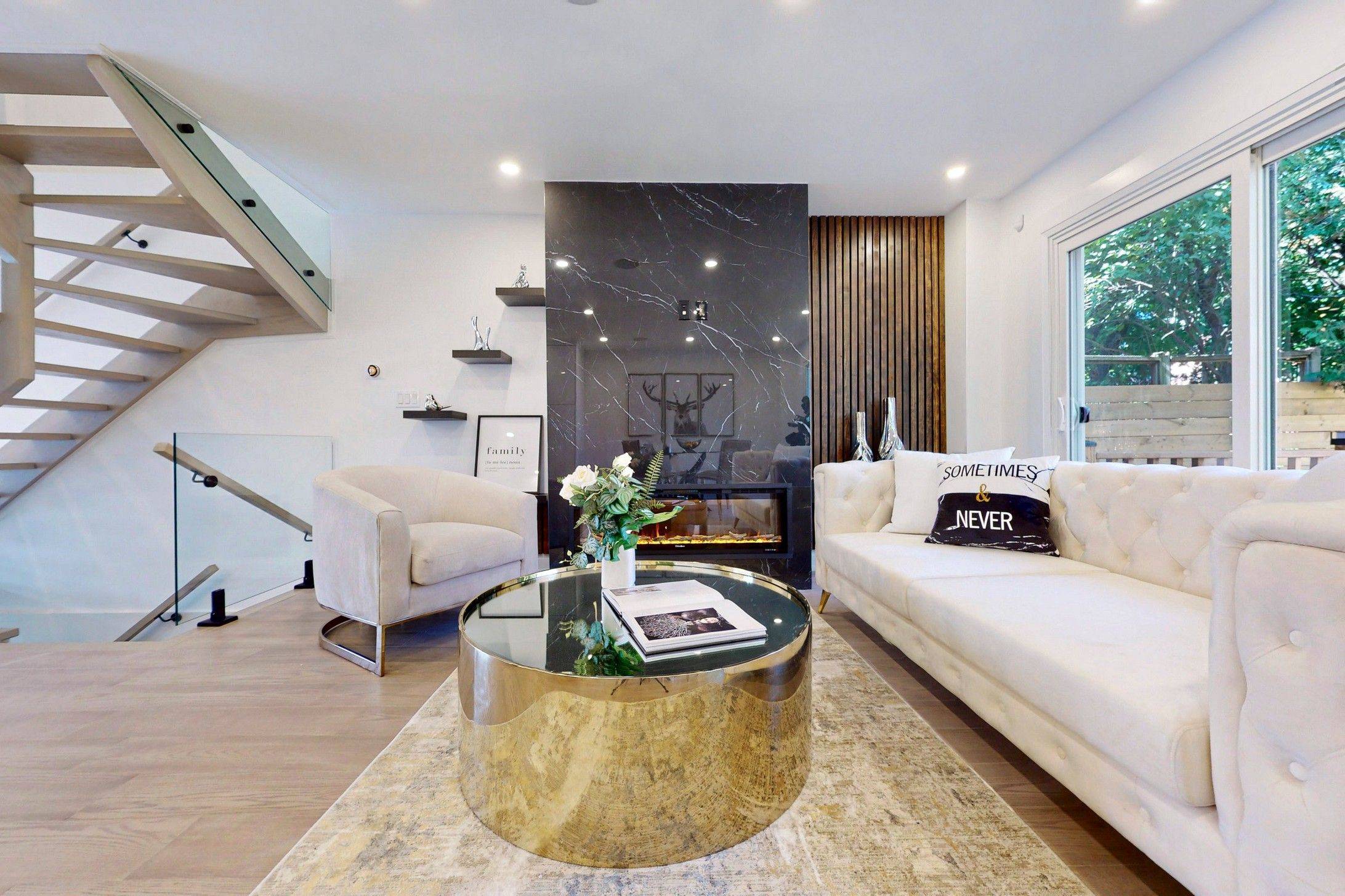 Richmond Hill, ON L4C 8B8,42 Coventry CT