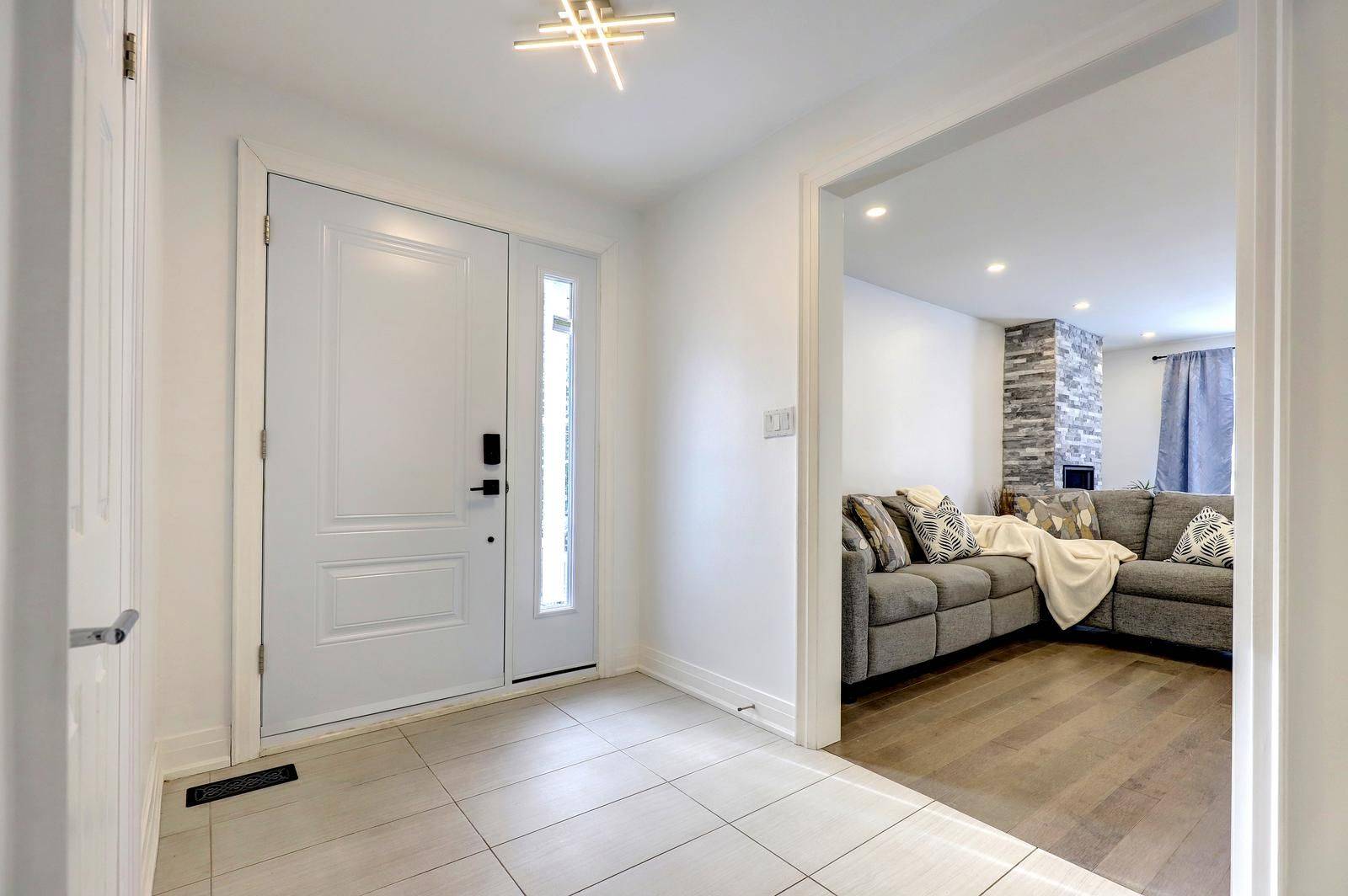 Mississauga, ON L5C 1R8,1416 Monaghan CIR