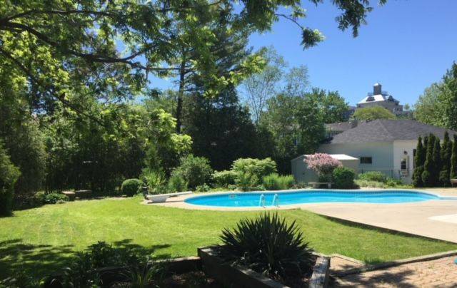 Oakville, ON L6L 1V1,2438 Hixon ST