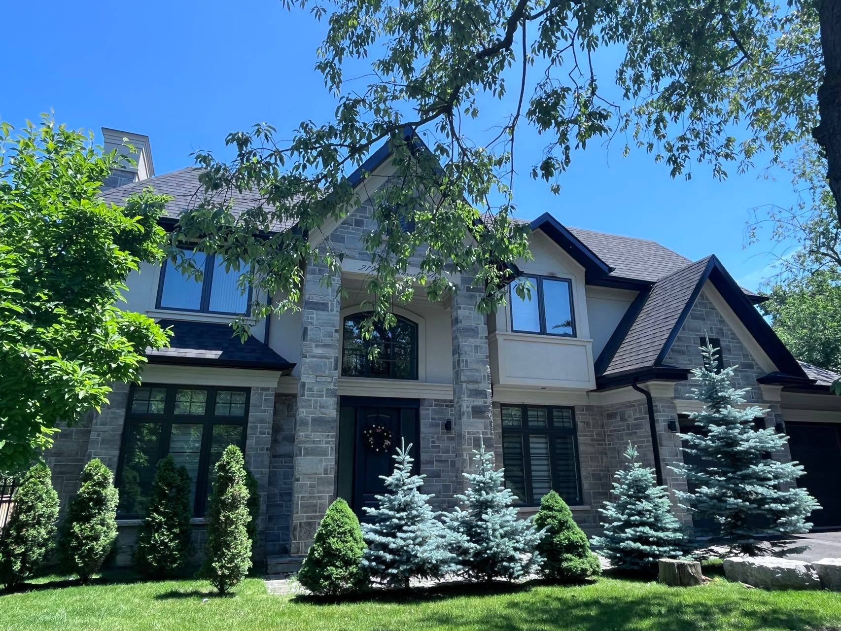 Oakville, ON L6J 5G2,2194 ELMHURST AVE