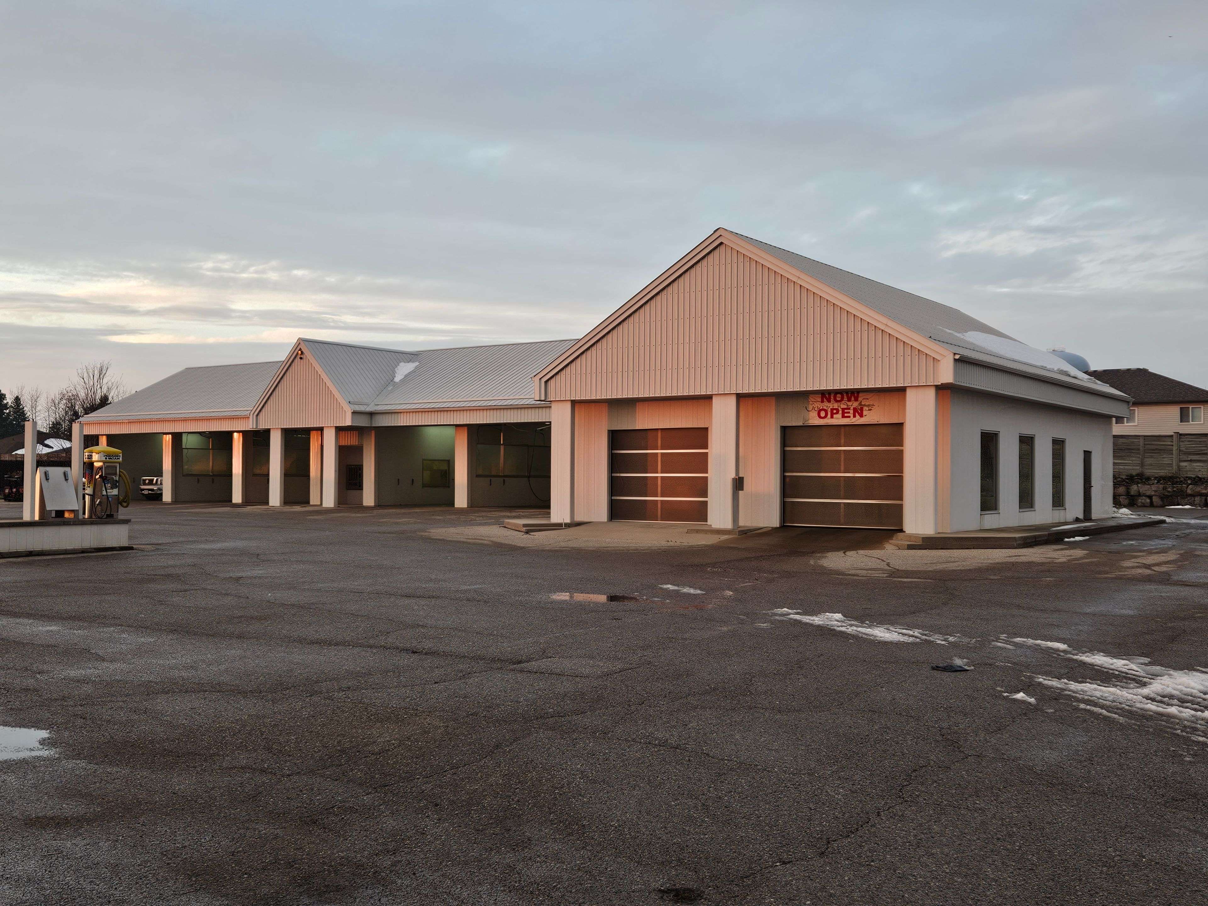 Stratford, ON N5A 6S4,270 Lorne AVE