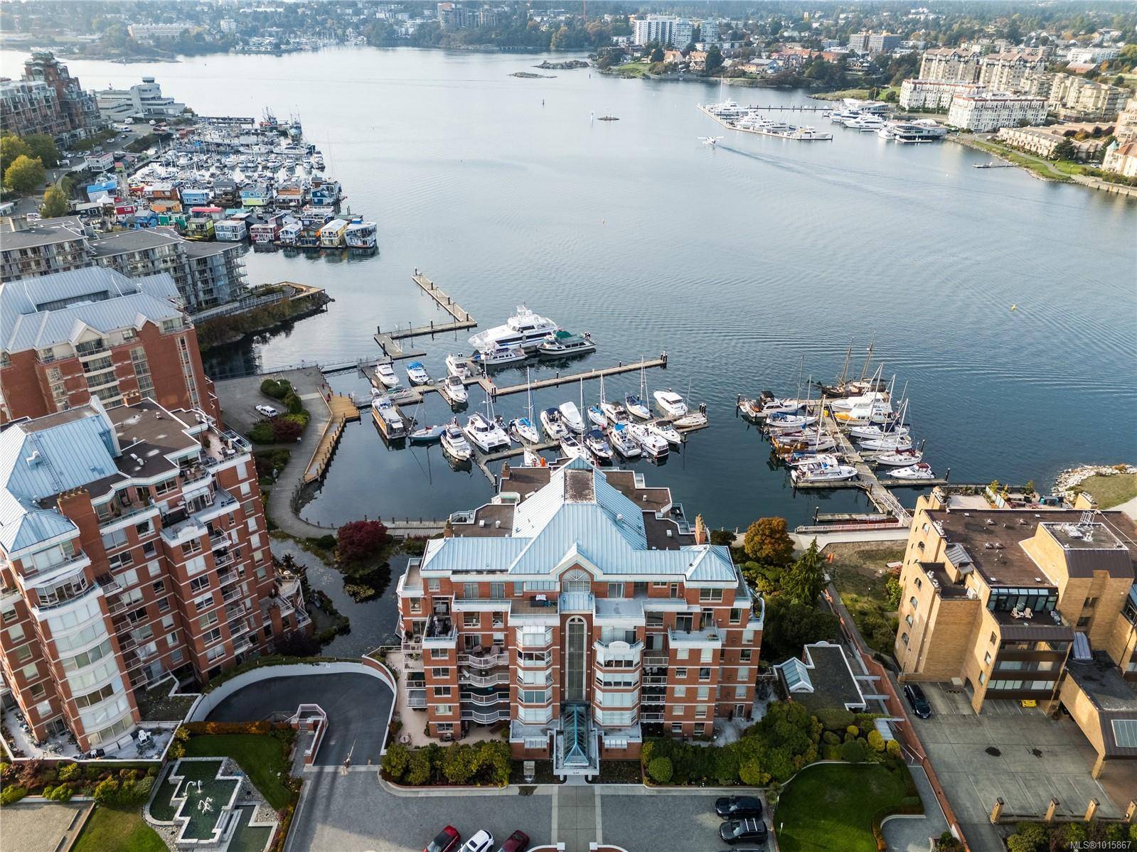 Victoria, BC V8V 4Y1,636 Montreal St #203