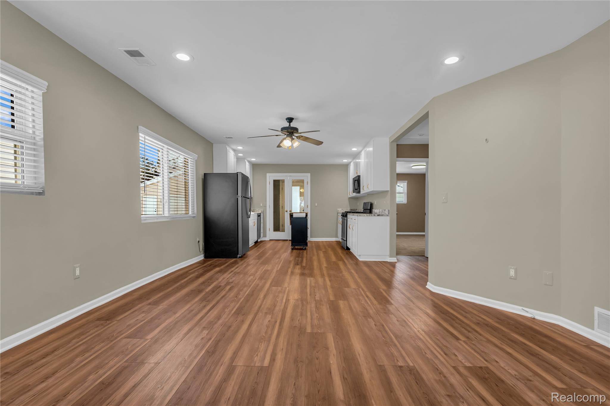 Royal Oak, MI 48073,3320 Harvard RD