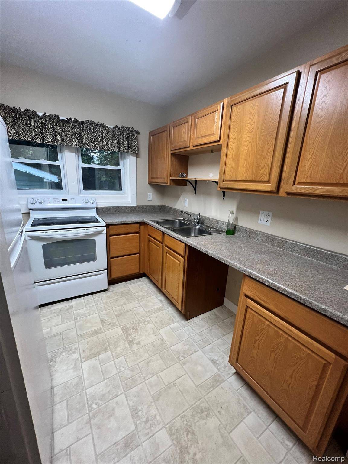 Saginaw, MI 48602,315 Storch ST