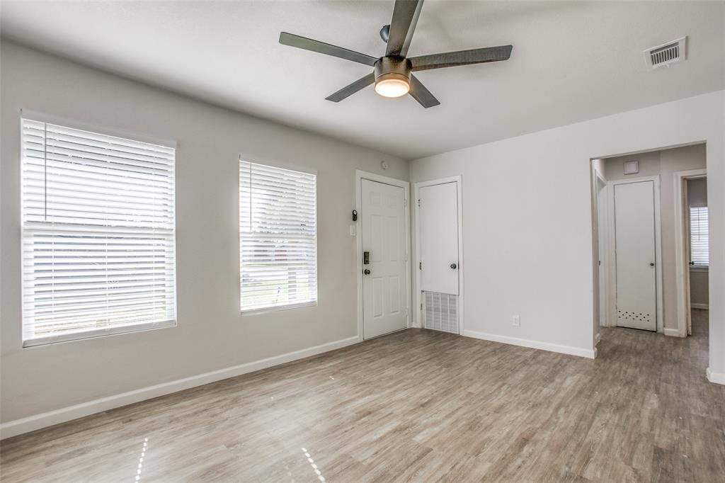 Garland, TX 75040,637 N 4th Street