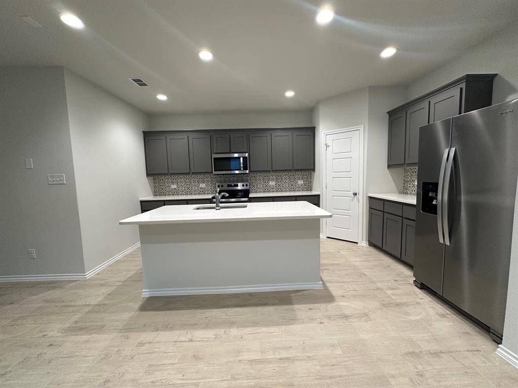 Aubrey, TX 76227,1613 EDGEWAY Drive