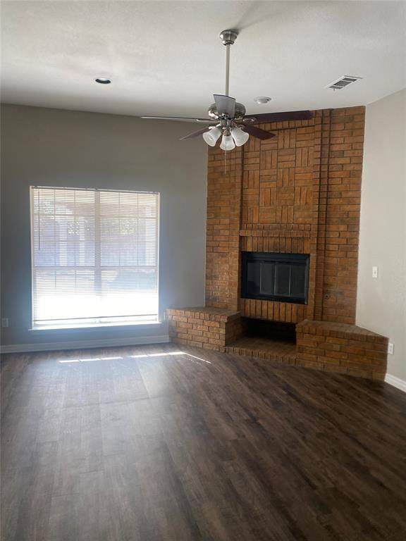 Desoto, TX 75115,903 Breckenridge Drive