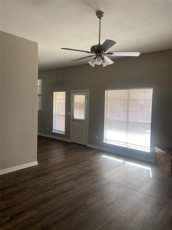 Desoto, TX 75115,903 Breckenridge Drive