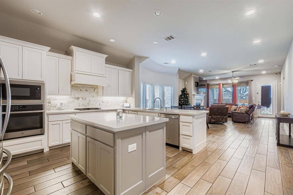 Forney, TX 75126,833 Knoxbridge Road