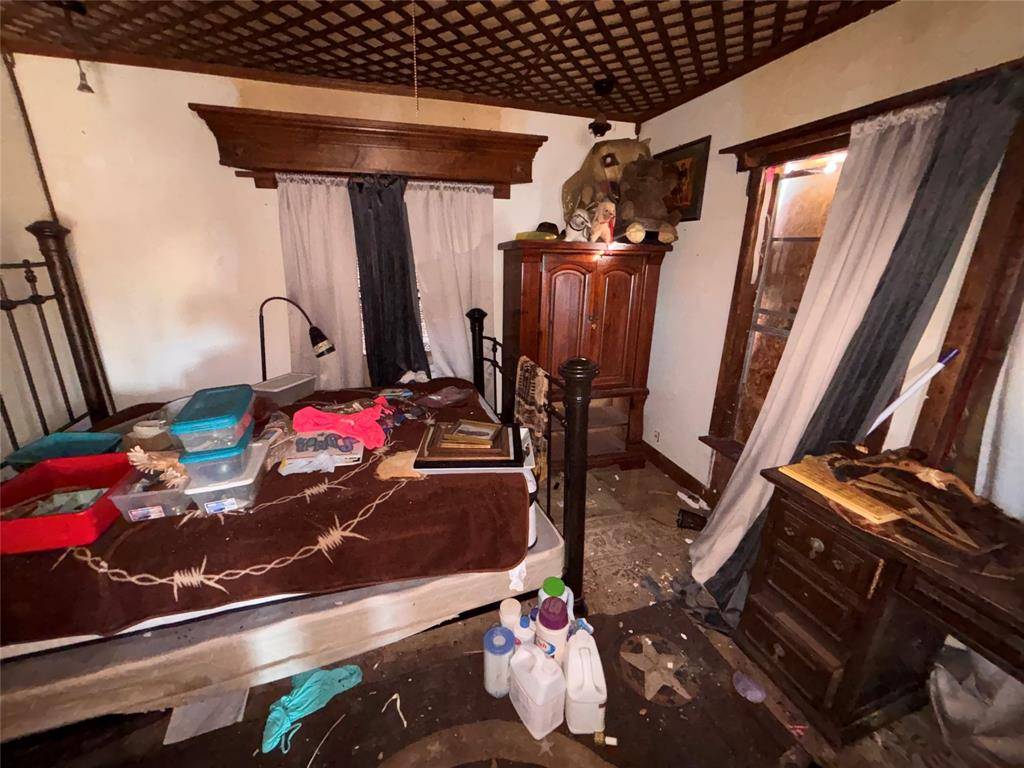 Sherman, TX 75090,1417 S Austin Street