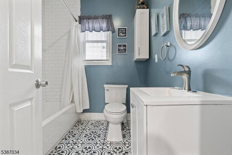 Perth Amboy City, NJ 08861,270 Hall Ave