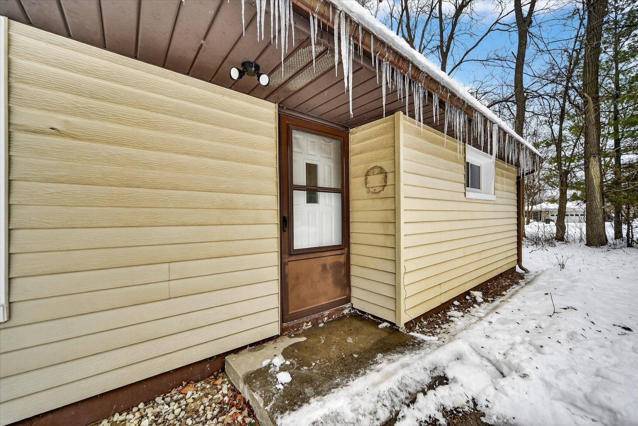 East Lansing, MI 48823,2370 Raby RD