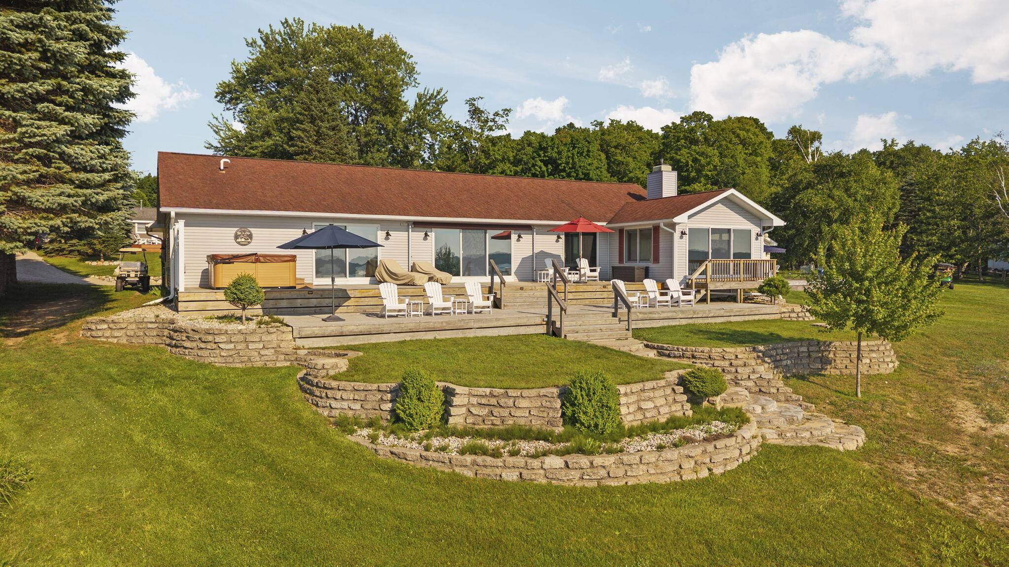 Central Lake, MI 49622,10870 Torchlight LN