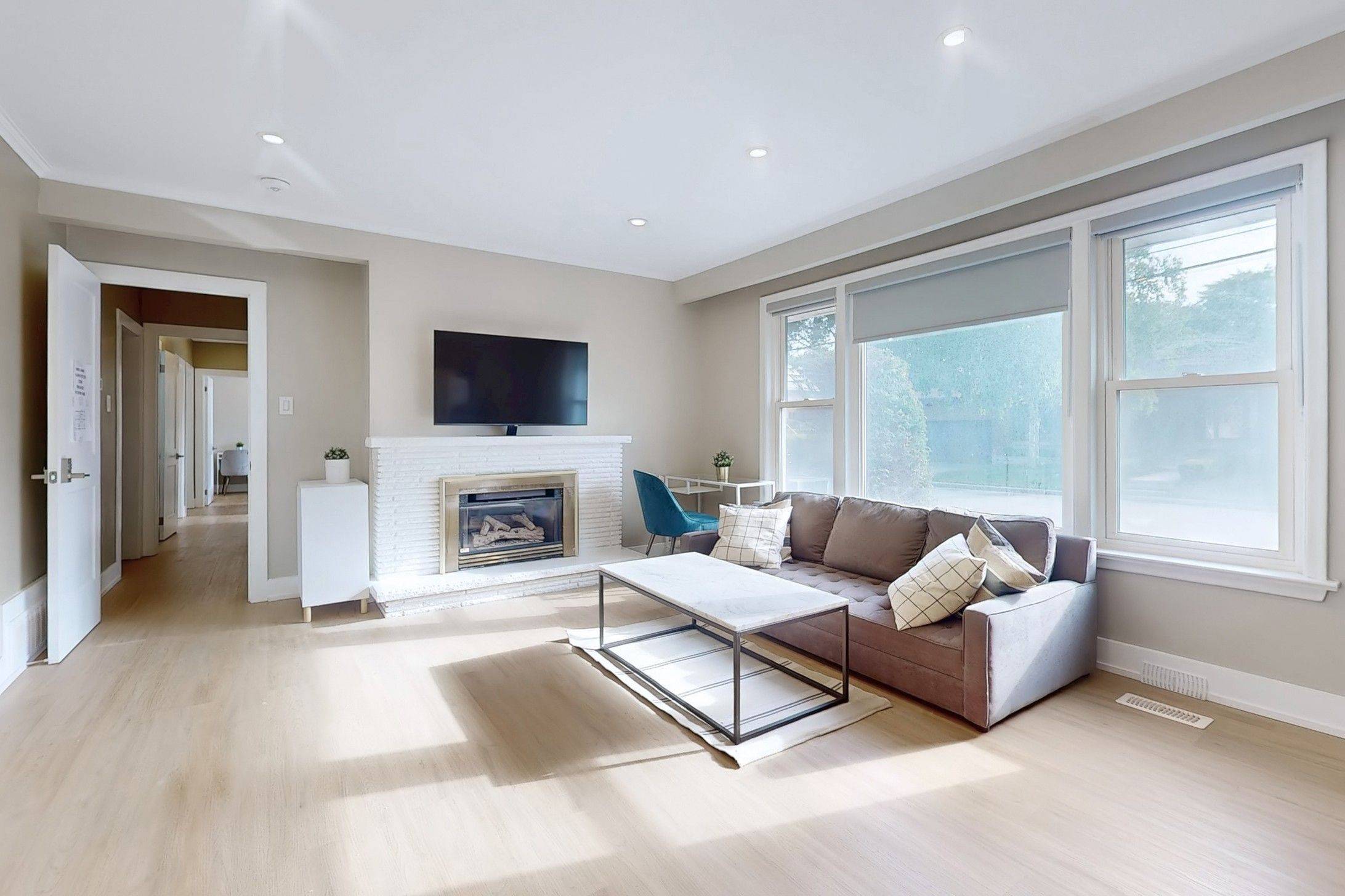 Toronto C07, ON M2N 1X1,105 Betty Ann DR