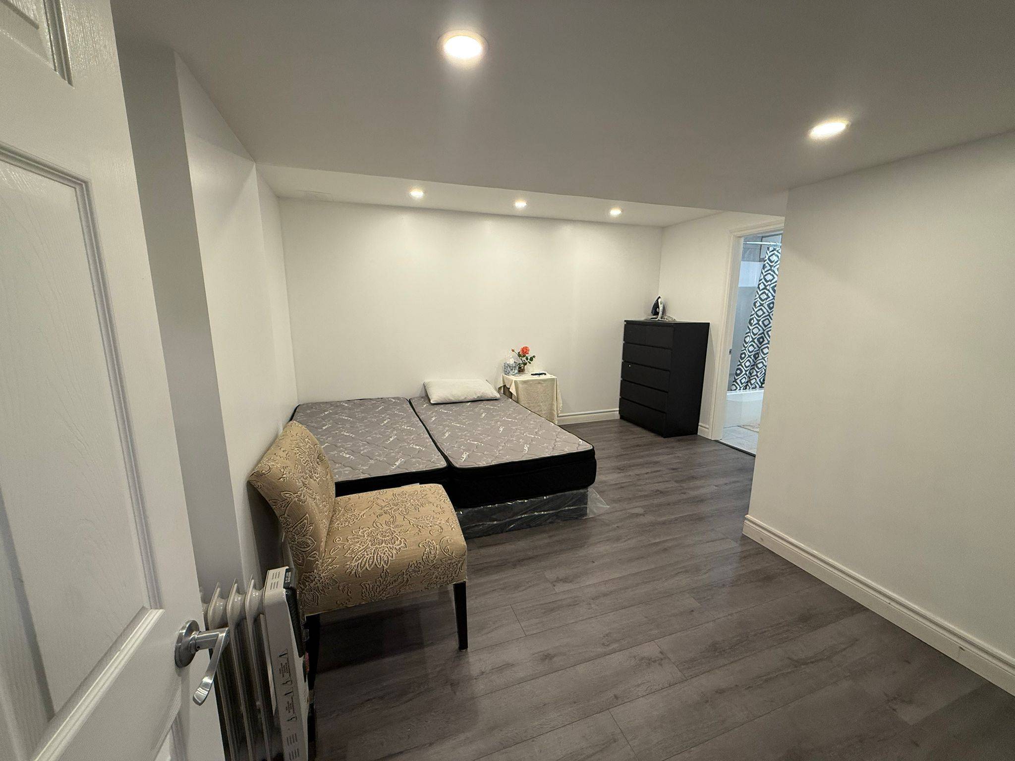 Whitby, ON L1P 1X3,47 Kirkland PL #Lower