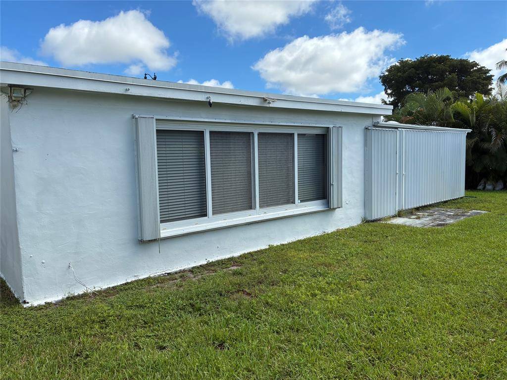 Pompano Beach, FL 33064,110 Leisure Blvd