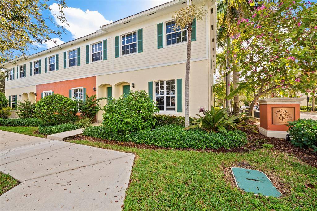 Pompano Beach, FL 33060,197 SW 6th Pl #197