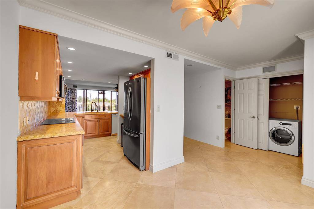 Pompano Beach, FL 33060,1100 SE 5 Court #97