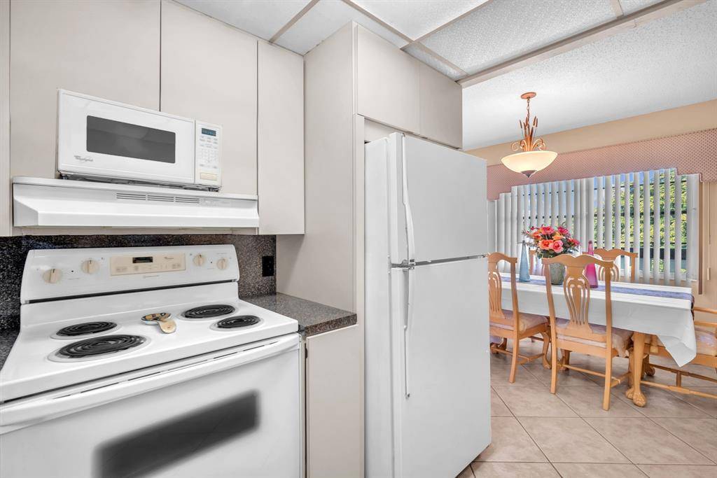 Deerfield Beach, FL 33442,420 Richmond C #420