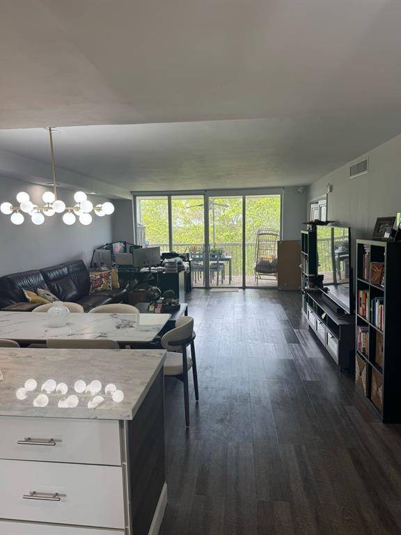 Pompano Beach, FL 33069,3090 N Course Dr #601