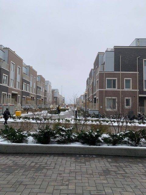 Vaughan, ON L4K 0N6,31 Honeycrisp CRES #66