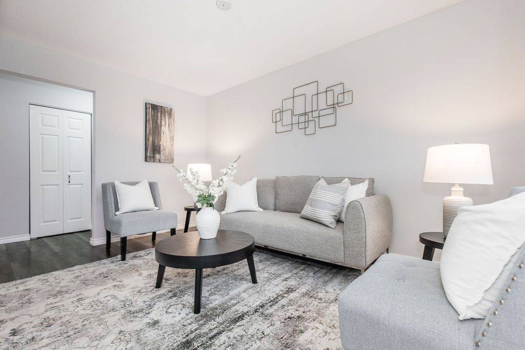 Collingwood, ON L9Y 3R3,83 Katherine ST