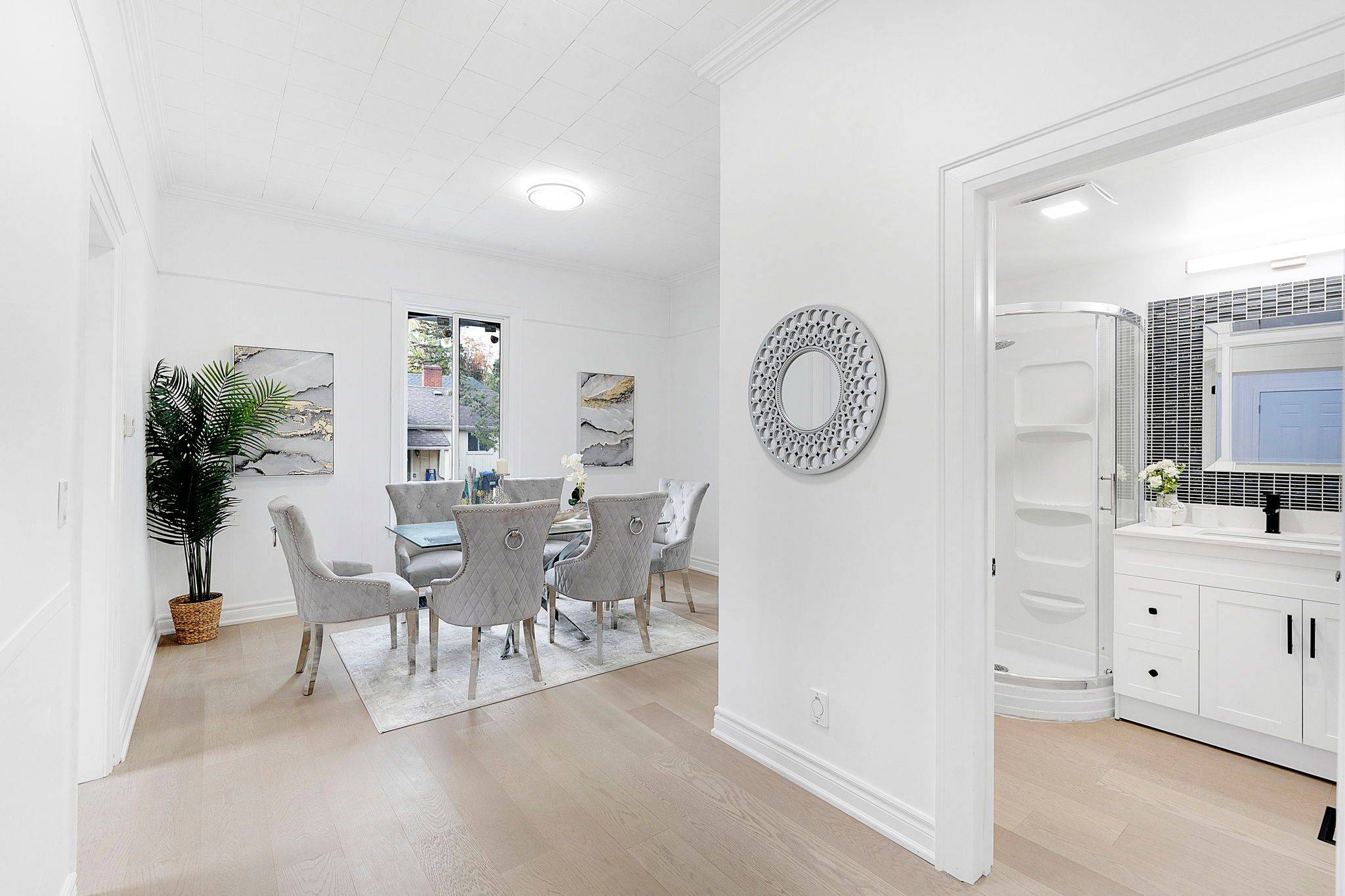 Brampton, ON L6V 1E2,72 Nelson ST E