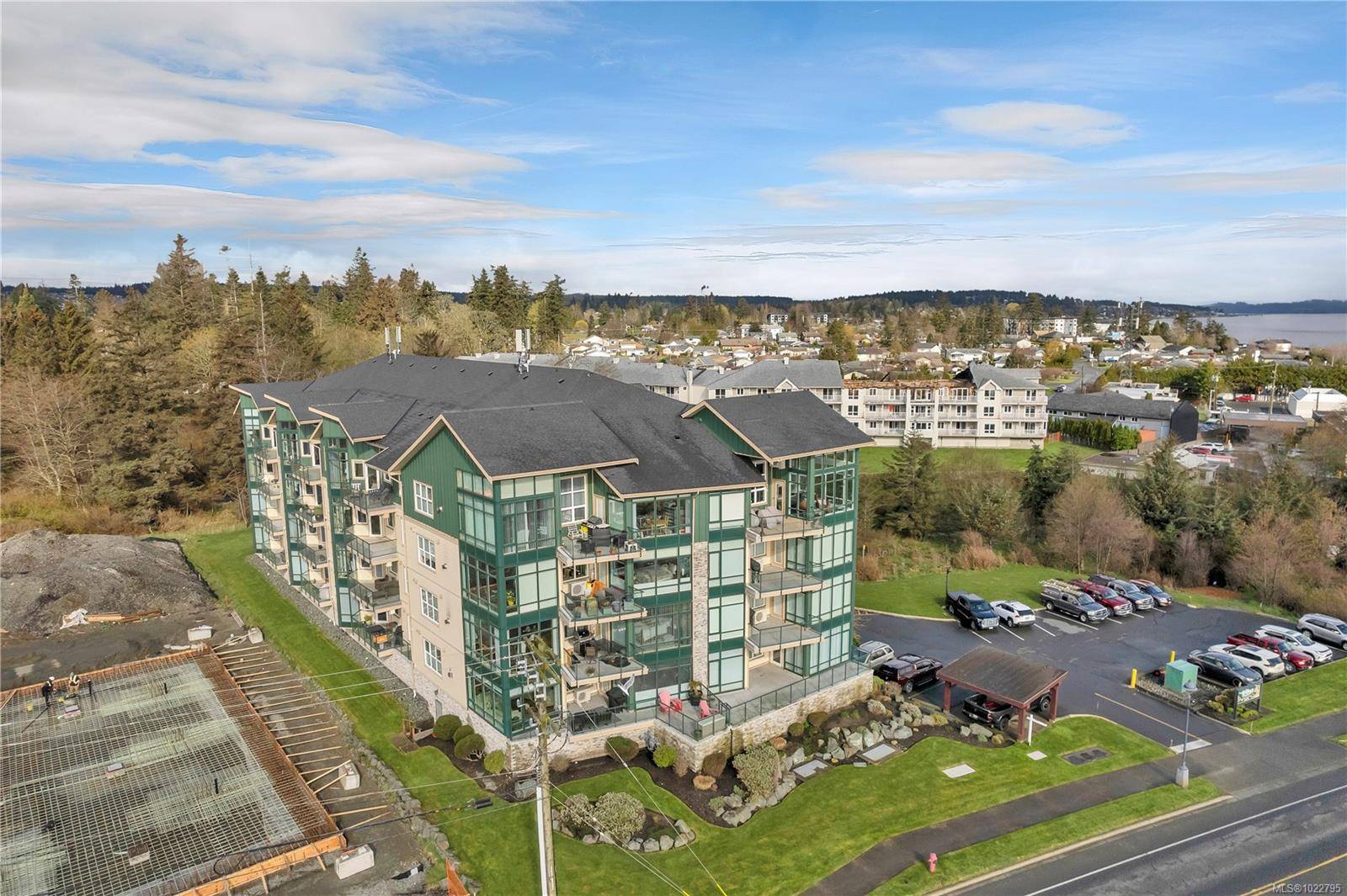 Campbell River, BC V9W 1C7,2676 Island Hwy S #401