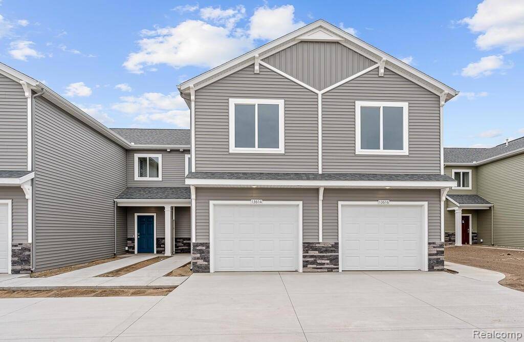Holland, MI 49424,13614 Signature DR