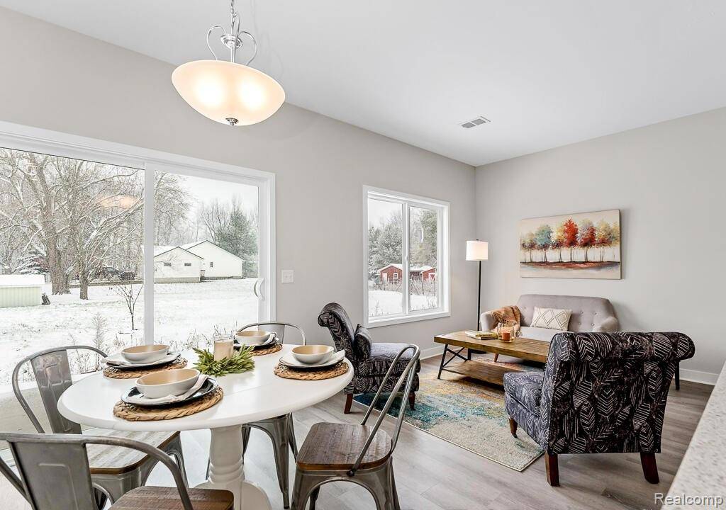 Holland, MI 49424,13614 Signature DR