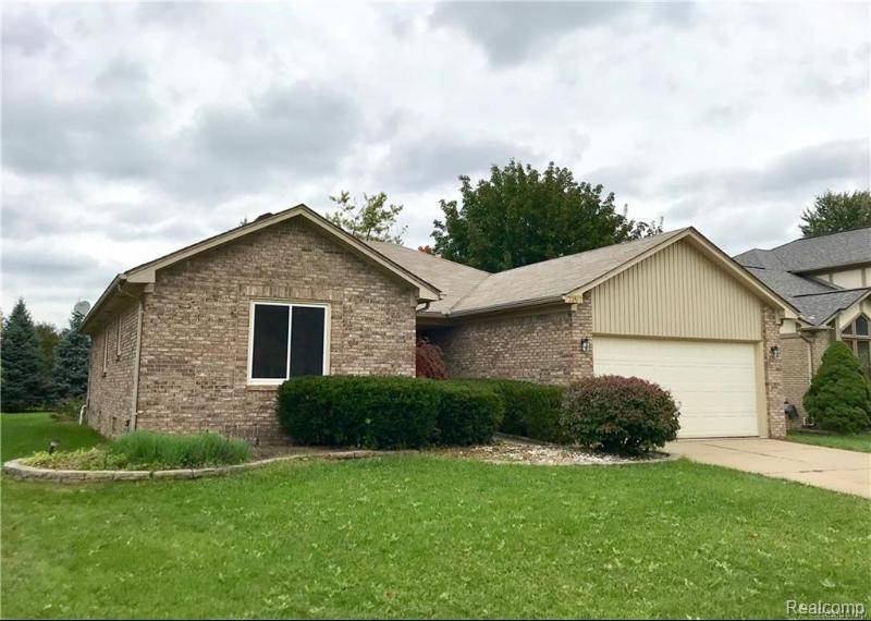 Troy, MI 48083,2197 Camelot DR