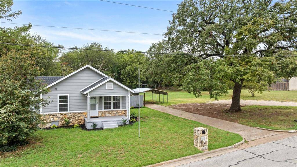 Weatherford, TX 76086,1007 W Water Street