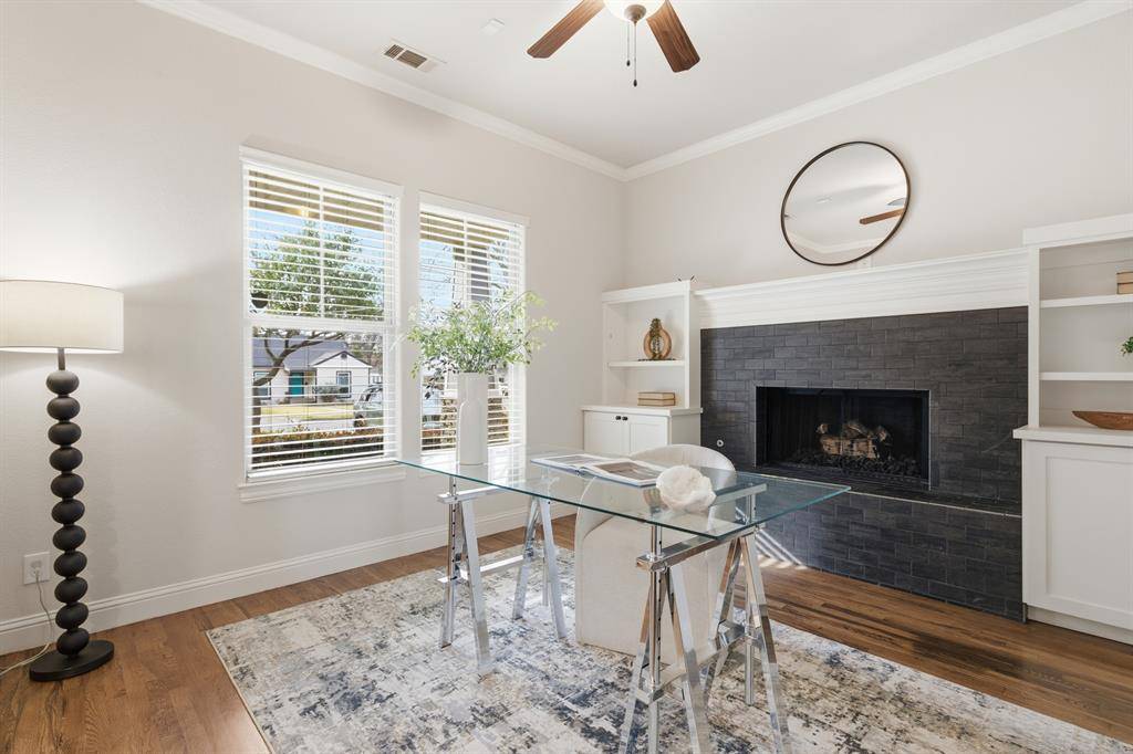 Dallas, TX 75214,6163 Vanderbilt Avenue