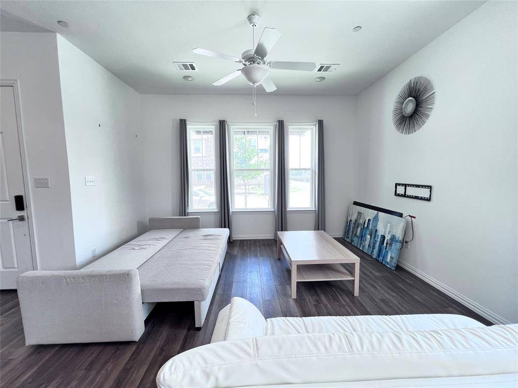 Sachse, TX 75048,3211 Midnight Drive