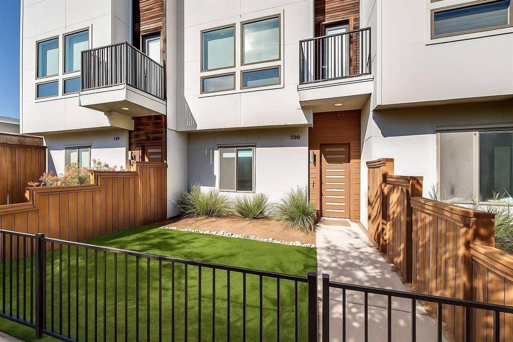 Dallas, TX 75204,3816 Roseland Avenue #C 200