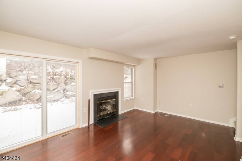 Allamuchy Twp., NJ 07840,5 Rushmore Ln #5