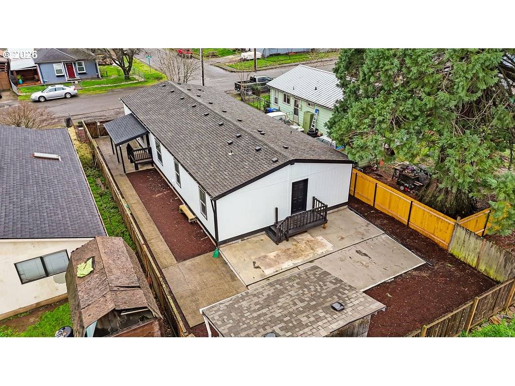 Estacada, OR 97023,241 NW WADE ST