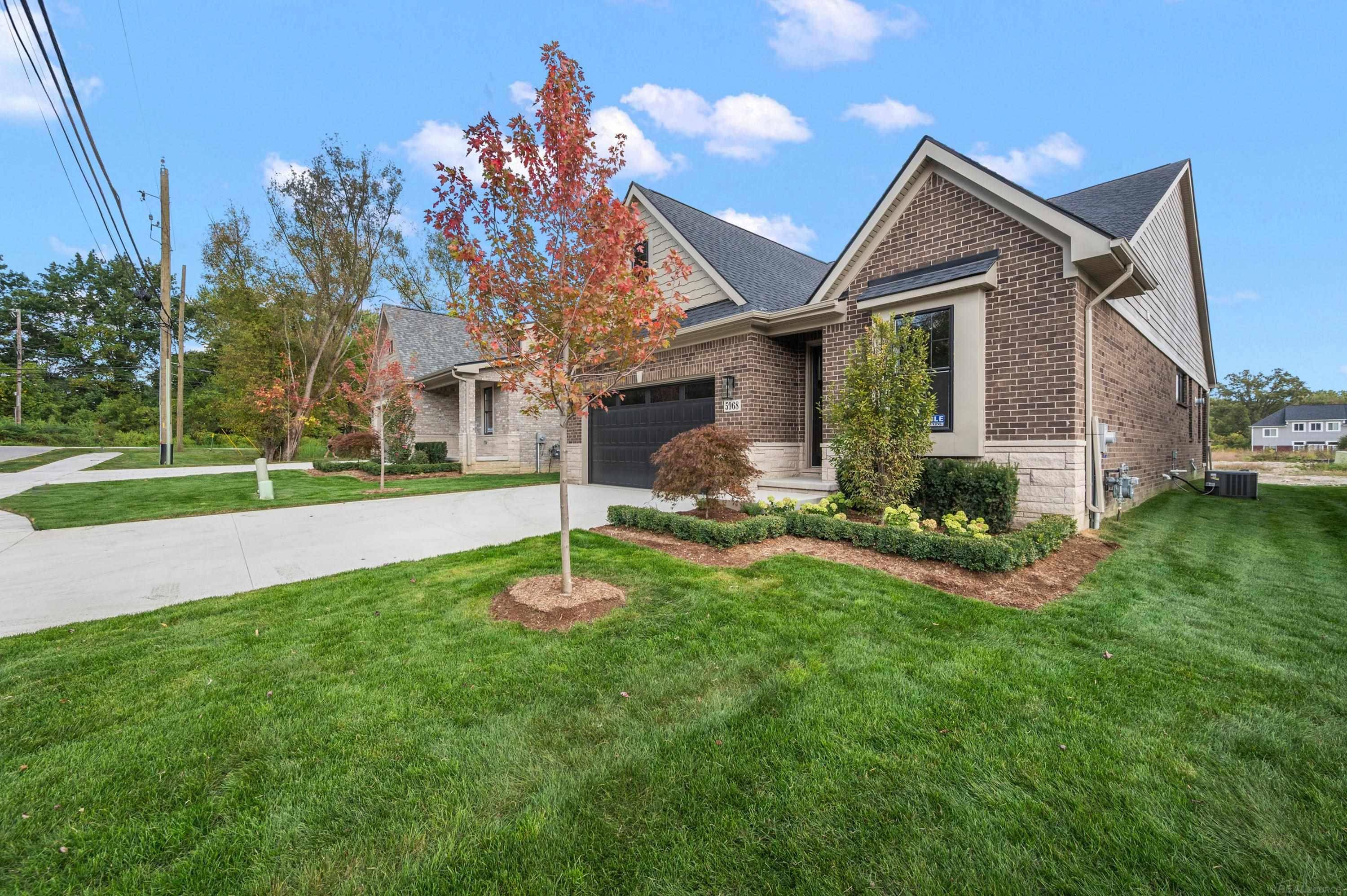 Troy, MI 48085,5944 Willow Grove DR