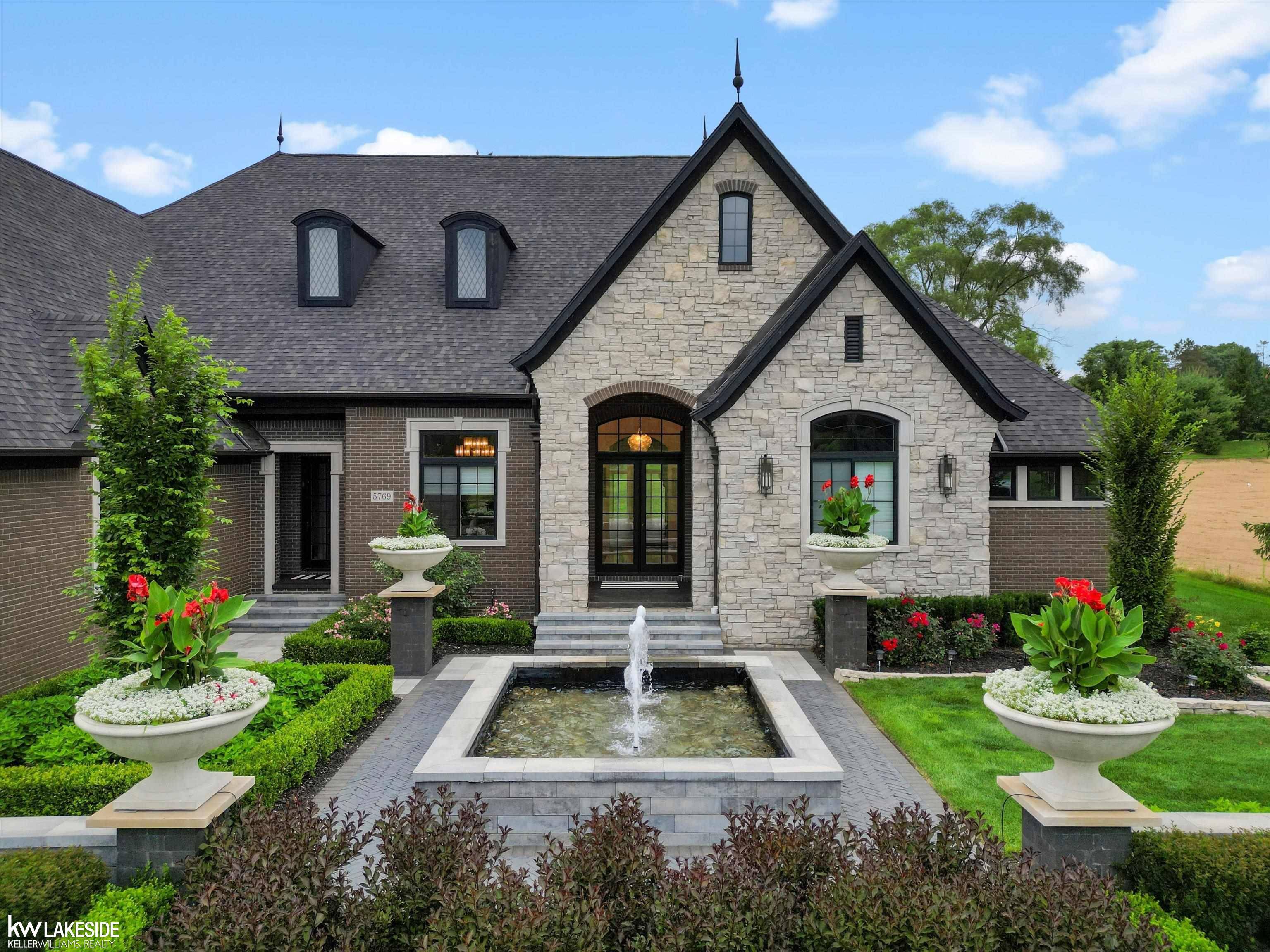 Washington Twp, MI 48094,5769 Cotswold DR