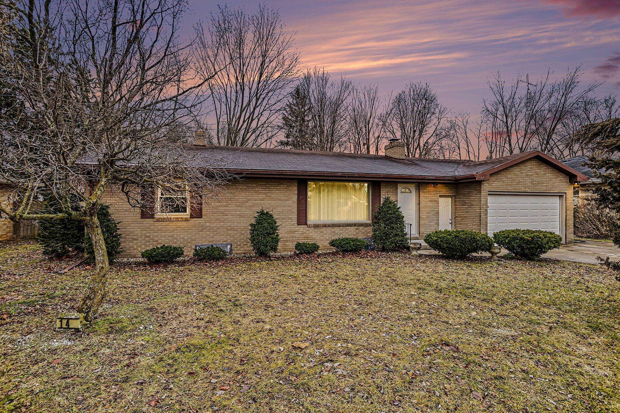 Benton Harbor, MI 49022,144 Downey DR