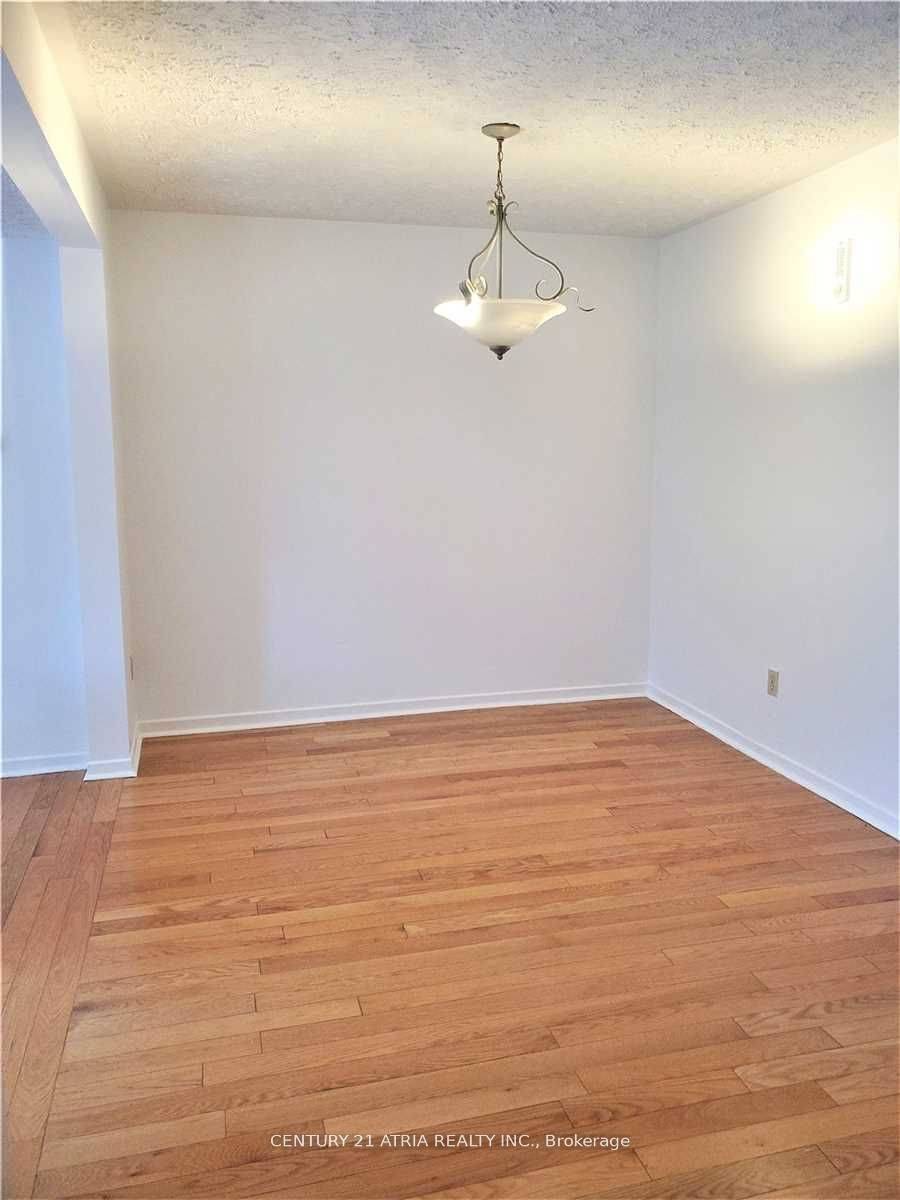 Toronto C15, ON M2H 2T7,148 Song Meadoway N/A