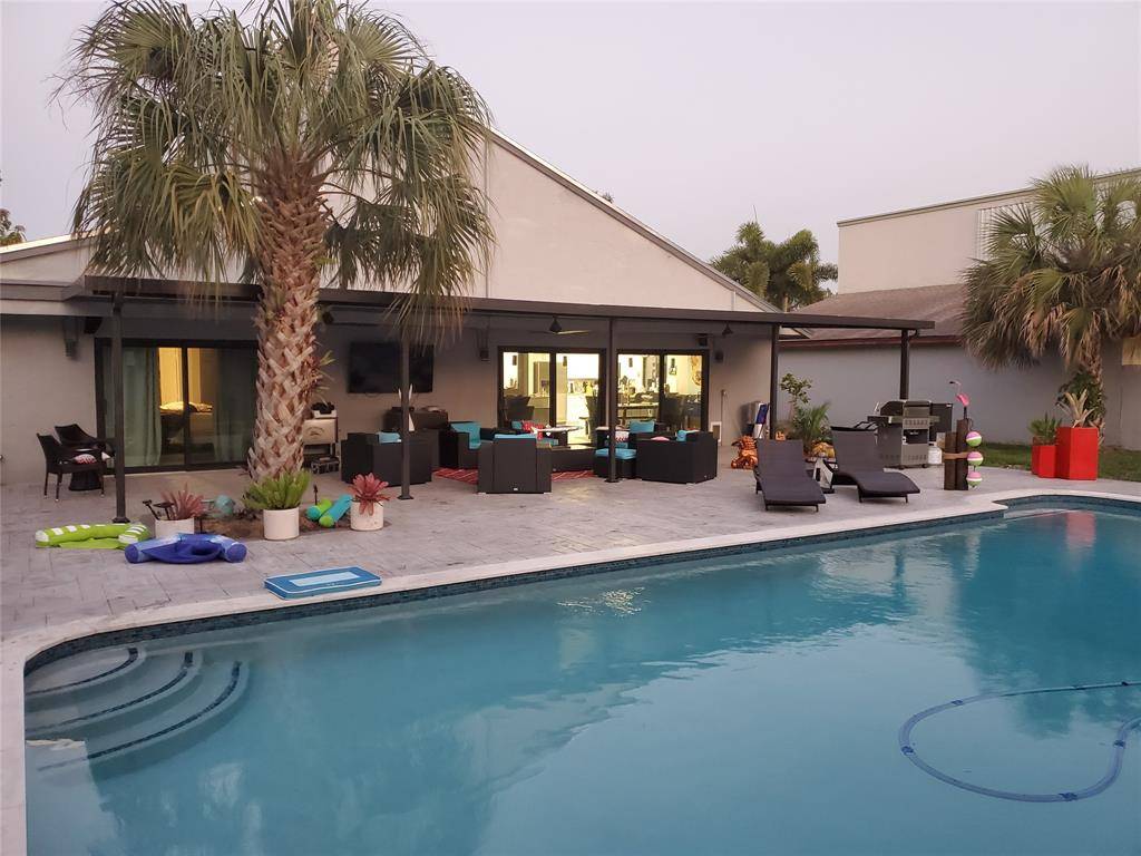 Plantation, FL 33324,7831 NW 4th St