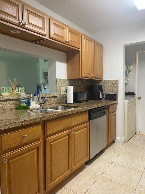 Sunrise, FL 33351,4096 N Pine Island Rd #2110