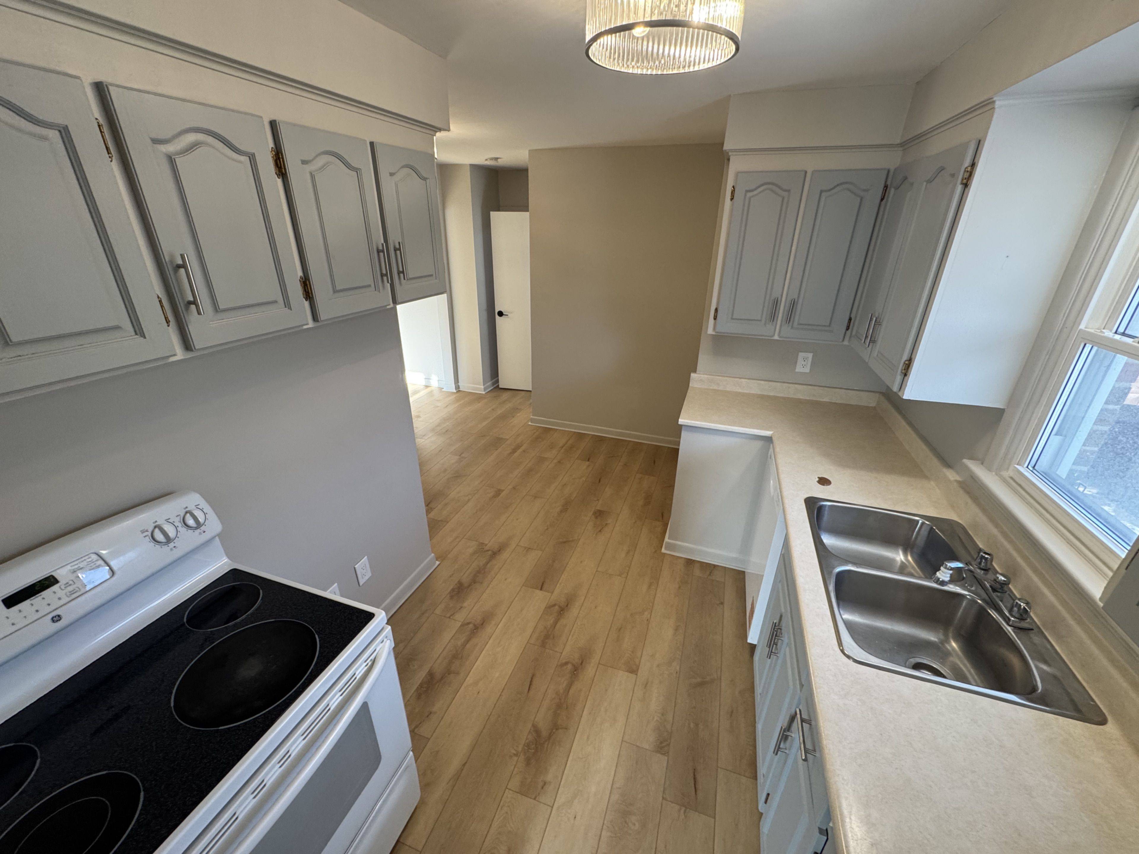 Brampton, ON L6W 2Z1,44 Carlyle CRES