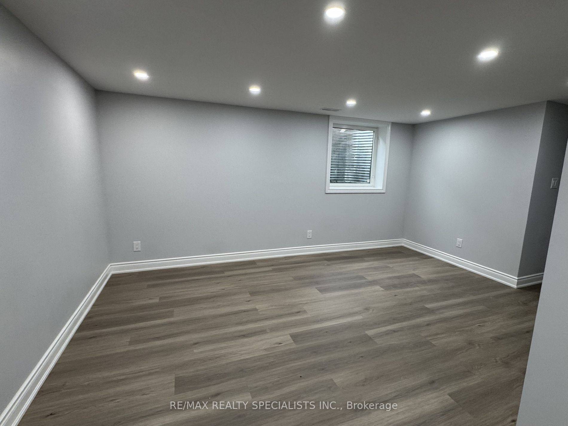 Brampton, ON L6T 3E4,72 Dorchester (Bsmnt.) DR