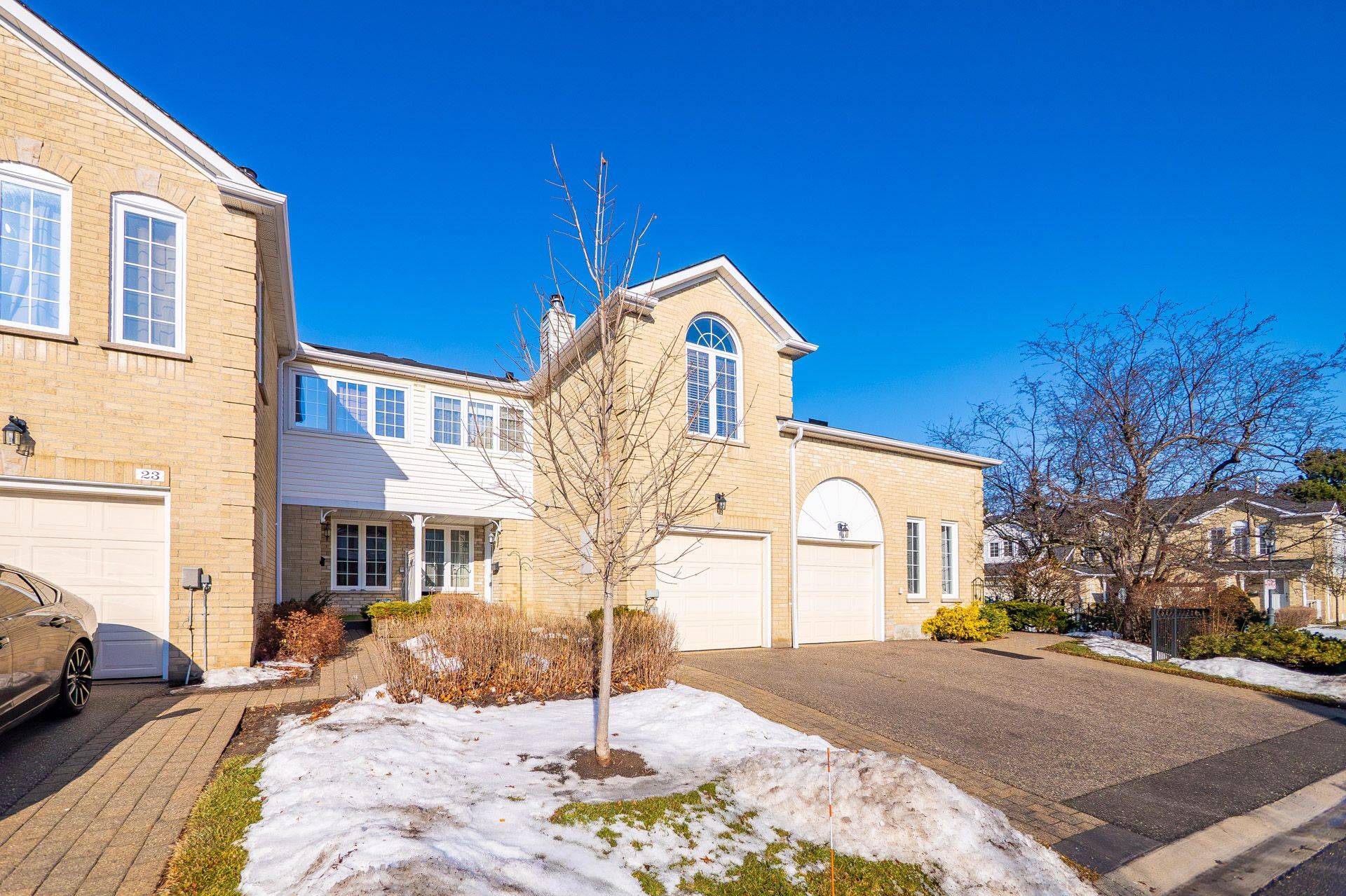 Brampton, ON L6S 5R6,25 Heathcliffe SQ