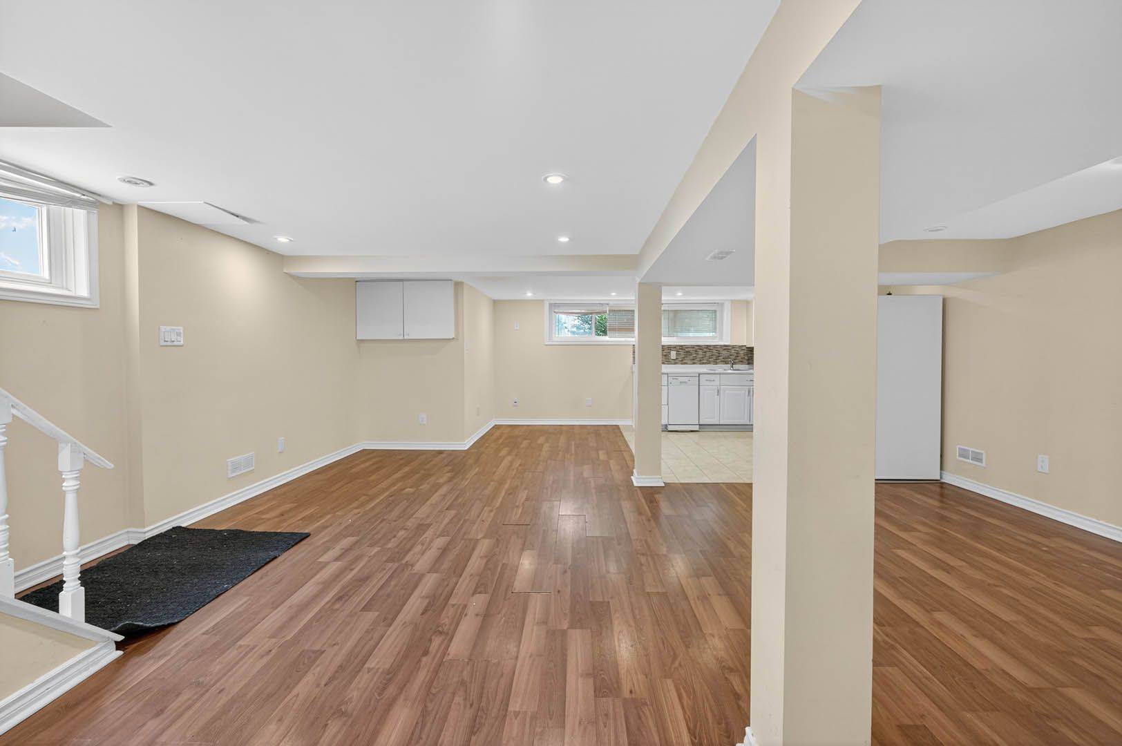 Mississauga, ON L5C 2G8,3567 Queenston DR #Lower Level