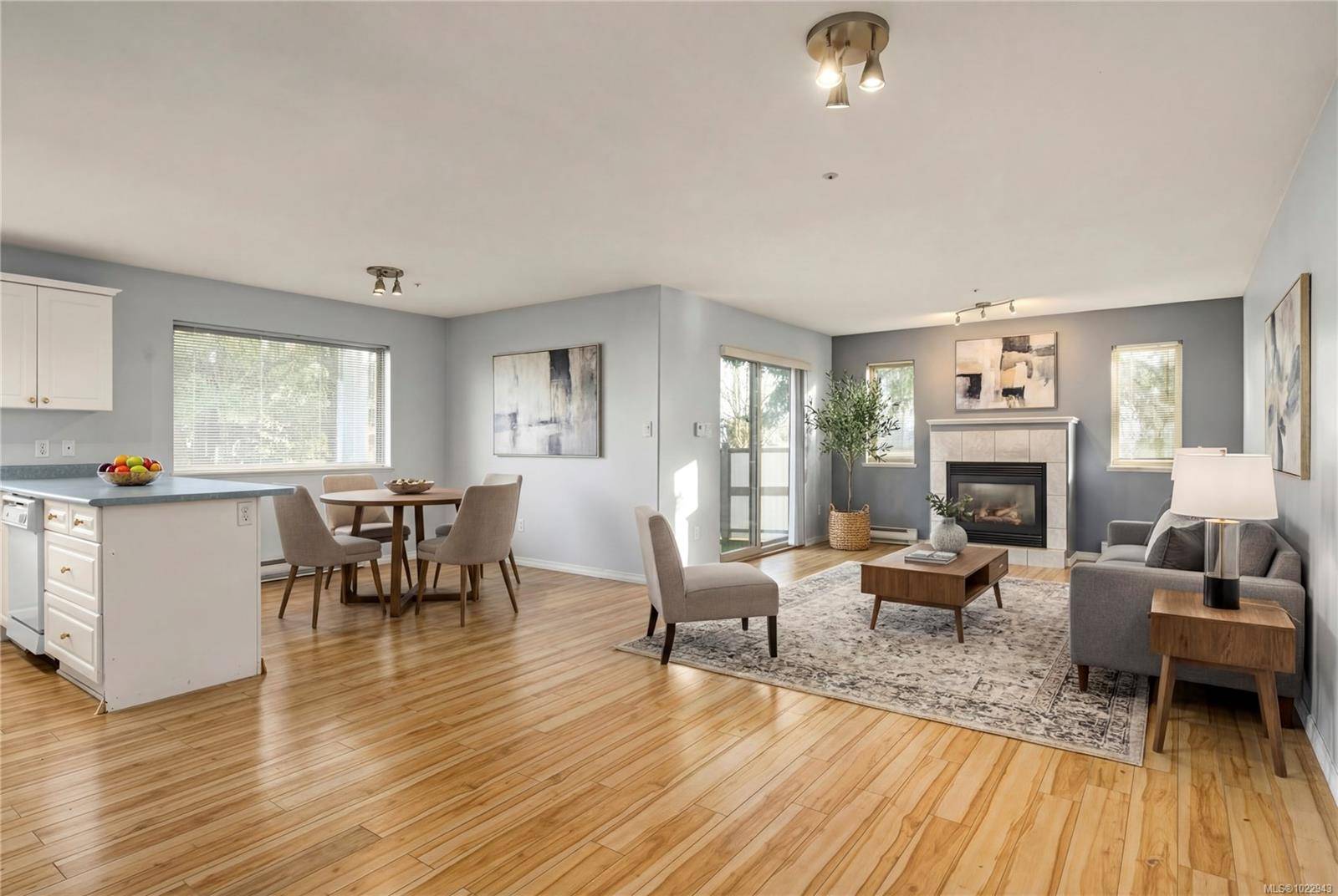 Nanaimo, BC V9T 2H2,4271 Wellington Rd #1