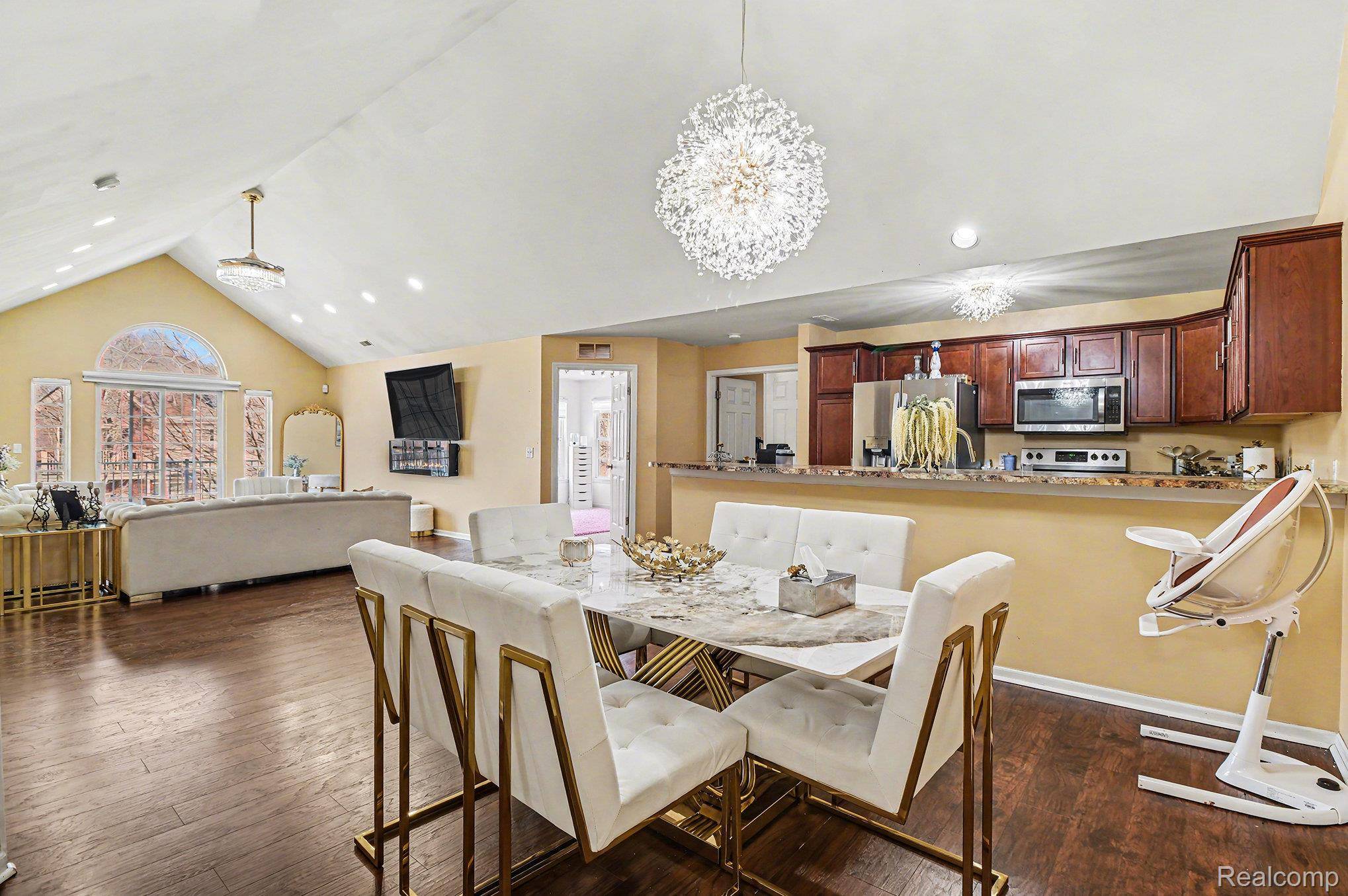 Sterling Heights, MI 48312,8469 Heywood CIR